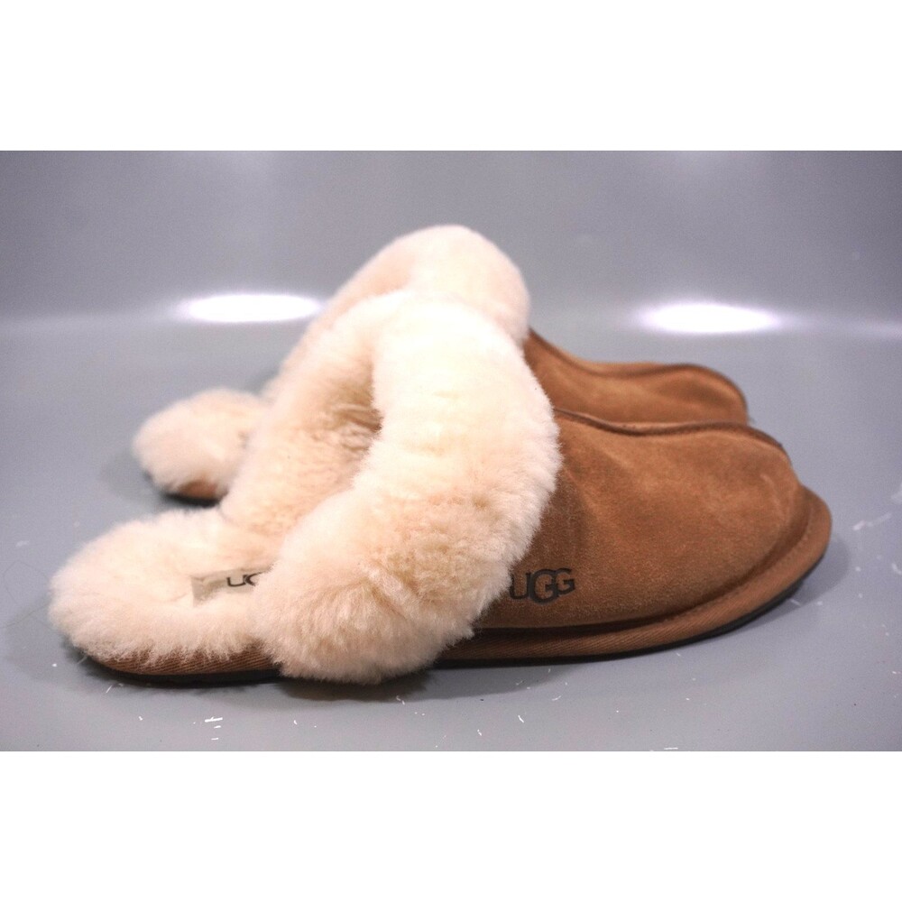 UGG Scuffette II Authentic Chestnut Suede Sheepskin Slippers Womens Size 8